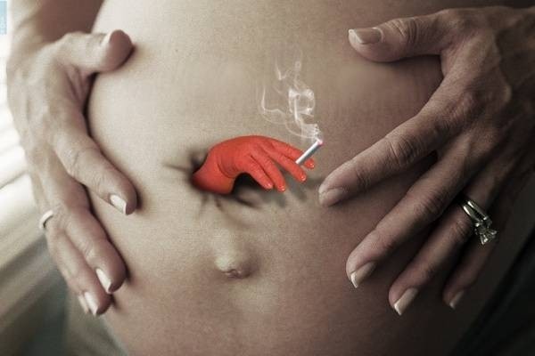 Tác hại của khói thuốc lá đối với bà bầu